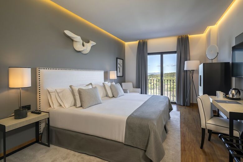 Hotel Barcel� Aracena