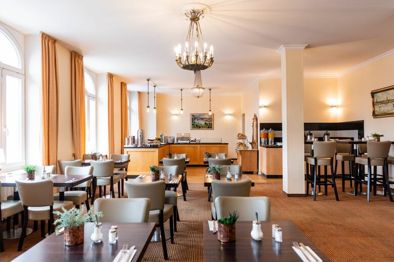 Hotel Kronprinz Novum Am Hamburg Hauptbahnhof