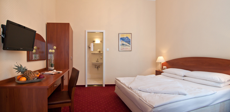 Hotel Kronprinz Novum Am Hamburg Hauptbahnhof