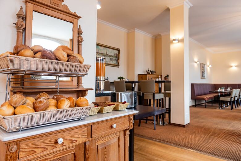 Hotel Kronprinz Novum Am Hamburg Hauptbahnhof