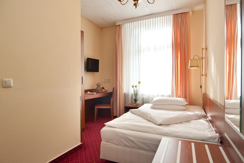 Hotel Kronprinz Novum Am Hamburg Hauptbahnhof
