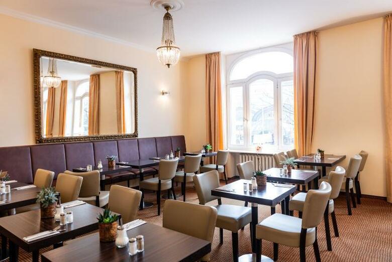 Hotel Kronprinz Novum Am Hamburg Hauptbahnhof