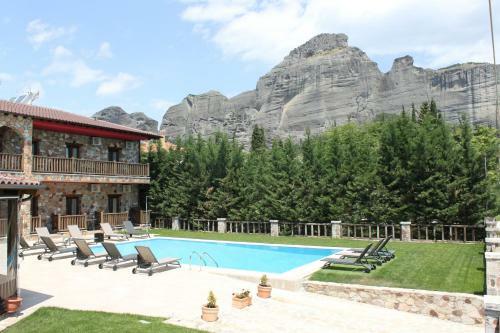 Hostal Monastiri Guesthouse