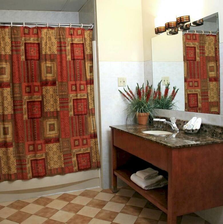 Broadway Plaza Hotel