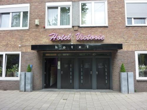 Hotel V