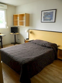 Apartamento Appart Hotel Reims Champ de Mars
