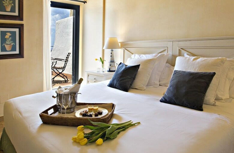 El Far Hotel Restaurant