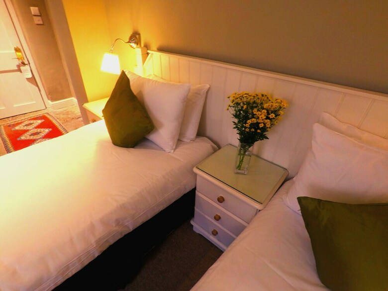 Bed & Breakfast Henrietta House