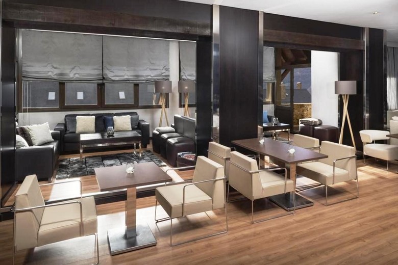 Hotel Meli� Royal Tanau