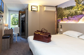 Brit Hotel Avignon Sud