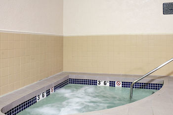 Hotel Quality Inn & Suites Jamestown