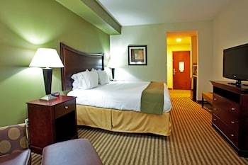 Holiday Inn Express Hotel & Suites Biloxi- Ocean Springs