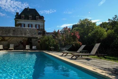 Hostal Maison D'h�tes Domaine De La Rhue