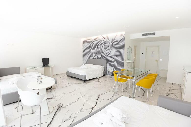 Hotel Costa Brada Luxury Resort