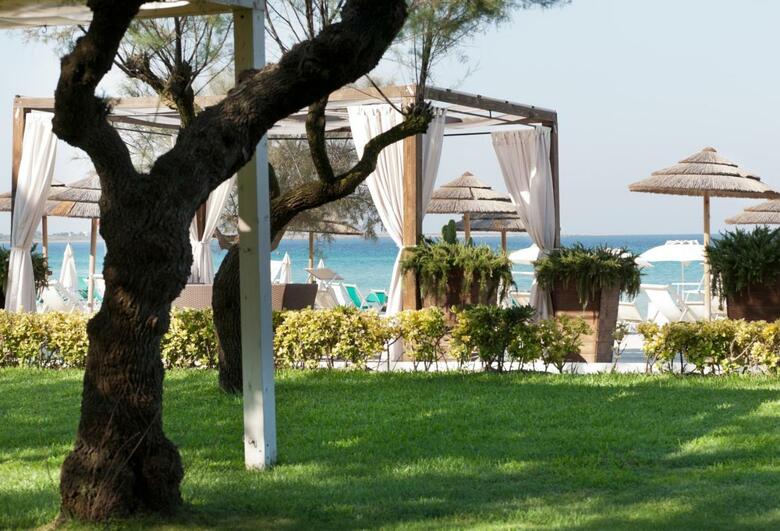 Hotel Costa Brada Luxury Resort