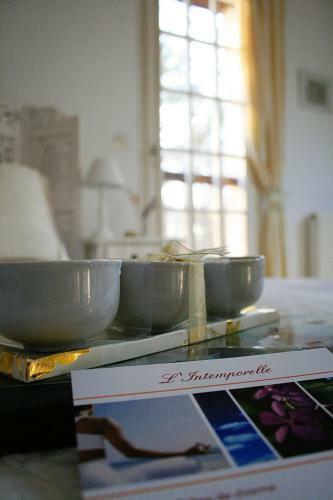 Bed & Breakfast Chambres D'h�tes Et Table D'h�tes L'intemporelle
