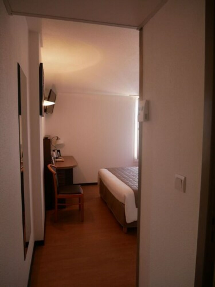 Hotel C�venol H�tel