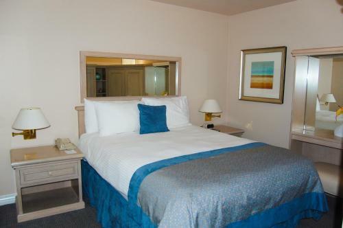 Hotel Riviera Shores Resort