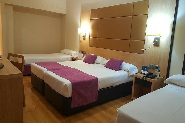 Hotel Virgen De Los Reyes