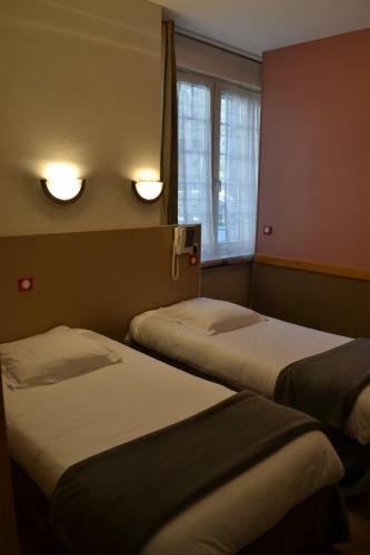 Hotel H�tel-restaurant La Porte Saint Pierre