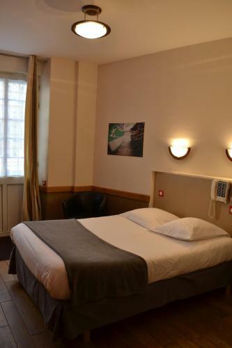 Hotel H�tel-restaurant La Porte Saint Pierre