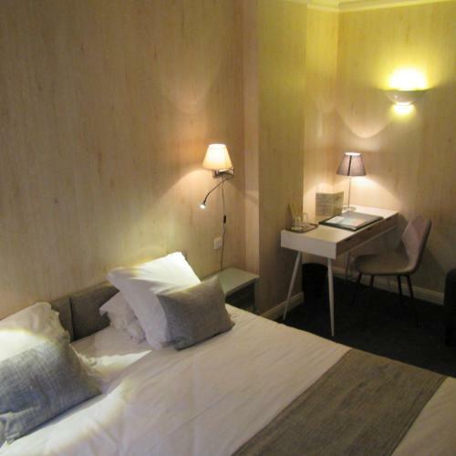 Hotel H�tel Le D'avaugour - Logis
