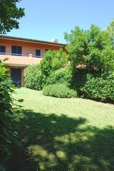 Aparthotel Residenze Al Colle Dei Pini