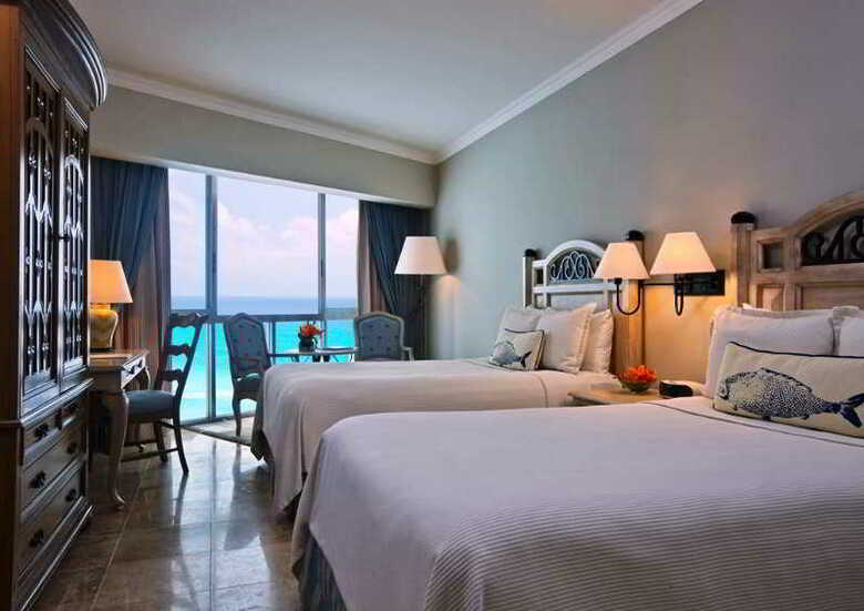 Hotel Sandos Cancun Luxury Experience