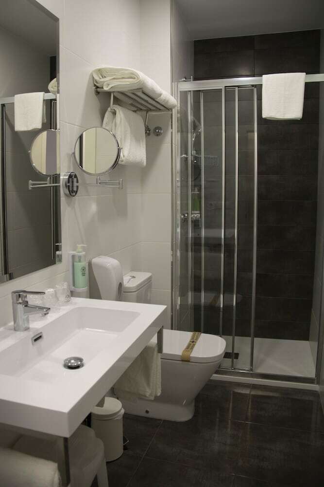 Hostal Alda Albor�n Rooms