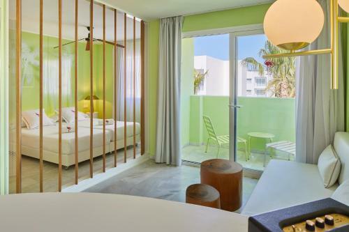 Hotel Tropicana Ibiza Suites - Adults Only