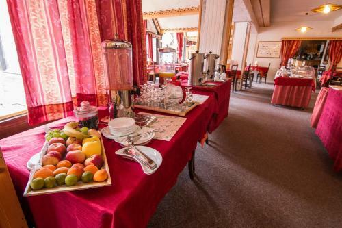 Hotel Adret