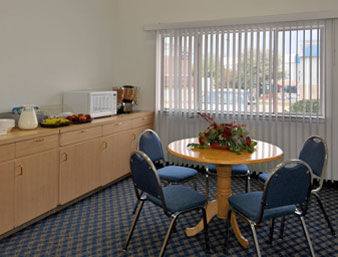 Hotel Days Inn And Suites Dallas