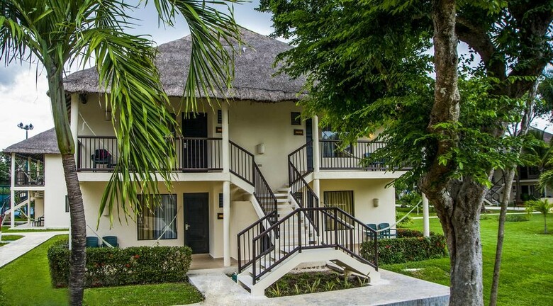 Hotel Allegro Playacar Resort