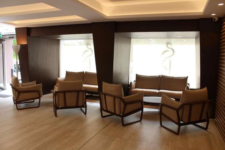 Hotel Checkin Flamingo