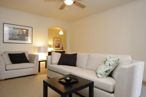Apartamentos Feathers Serviced Townhouse