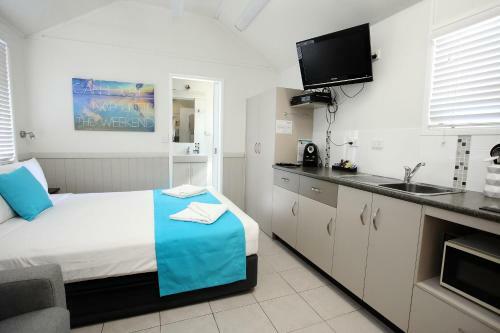 Rowes Bay Caravan Park
