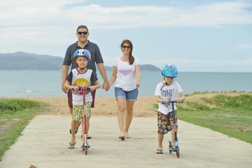 Rowes Bay Caravan Park