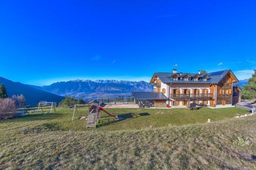 Rifugio Predaia Ai Todes'ci