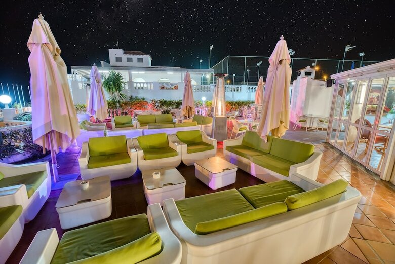 Aparthotel Ona El Marqu�s Resort