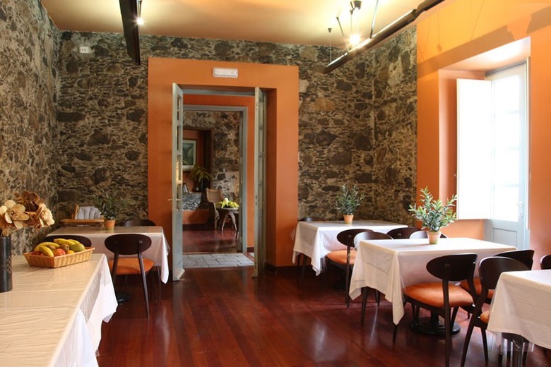 Hotel Triana