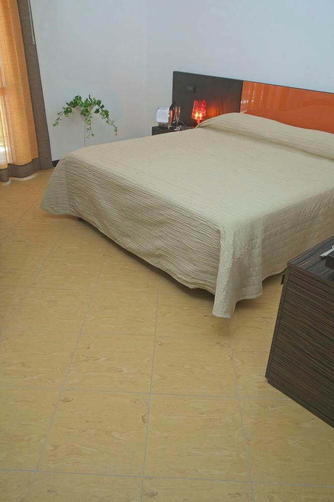 Cerri Hotel