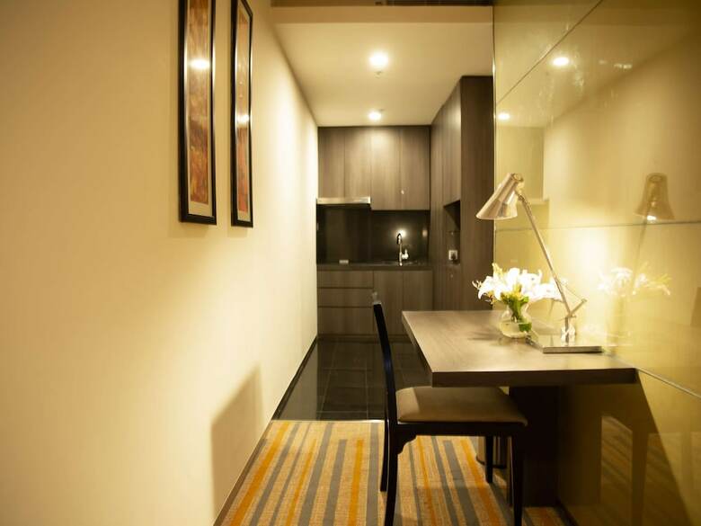 Novotel Kolkata Hotel And Residences