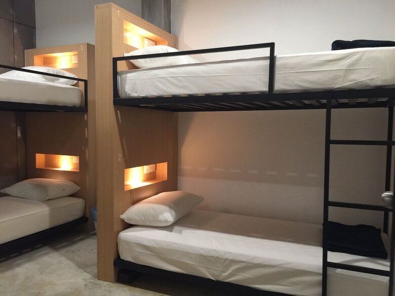 Hostal The Frame Guesthouse
