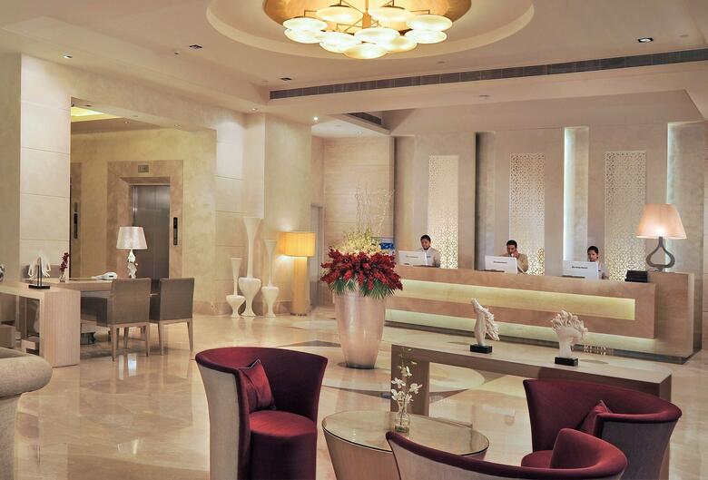 Hotel Radisson Hyderabad Hitec City