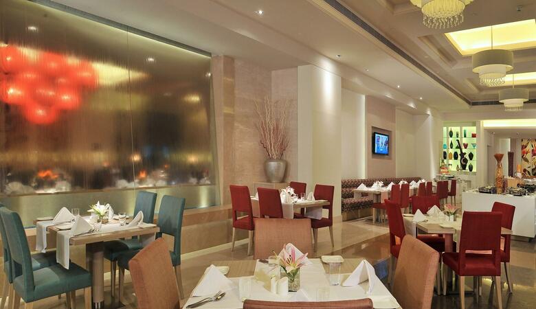 Hotel Radisson Hyderabad Hitec City