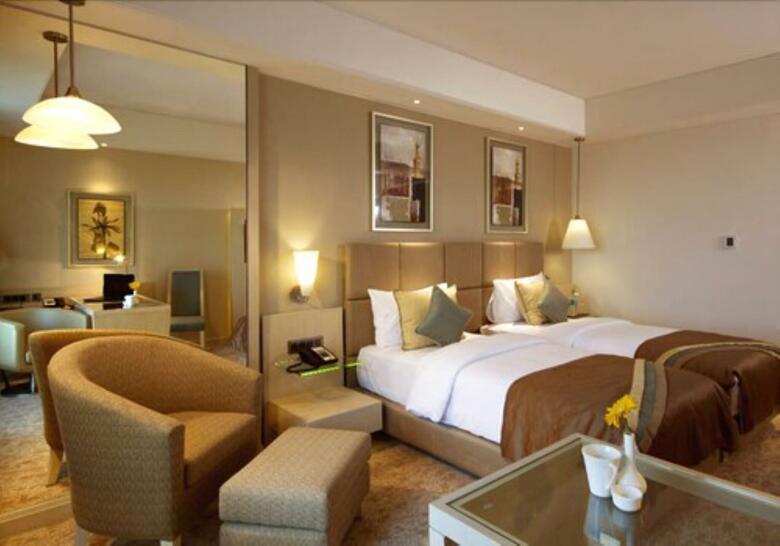 Hotel Radisson Hyderabad Hitec City