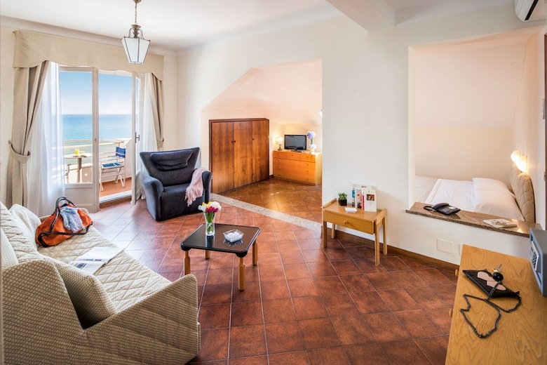 Hotel Golfo E Palme