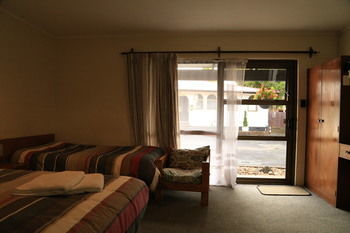 Papakura Motor Lodge & Motel