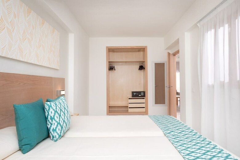 Hotel Dream Villa Tagoro