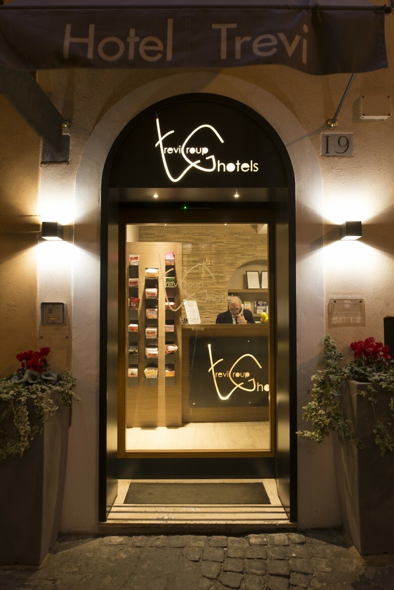 Hotel Trevi